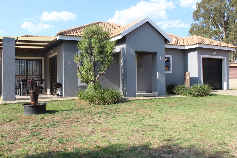 2 Bedroom Property for Sale in Waterberry Estate North West